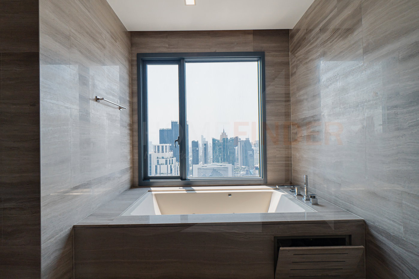 รูป Q1 Sukhumvit 4 bedrooms, for sale - รูปที่ 7/13