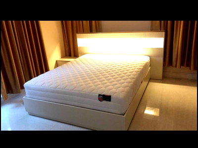 เช่าบ้านเดี่ยว มาร์เก็ต วิลเลจ สุวรรณภูมิ : NRS102 ให้เช่า บ้านเดี่ยว หมู่บ้านนาราสิริ บางนา กม 10 ขนาด 124ตรว. 2ชั้น พื้นที่ใช้สอย 375ตรม. 4นอน 5น้ำ 250,000บ.  064-959-8900