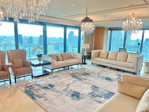 LTH10344–The St. Regis FOR RENT in Ratchadamri size 440 Sq.m. 3 beds 4 baths Near BTS Rajdamri Station ONLY 600K/Month