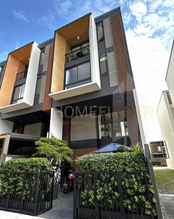 รูป House in Pattanakarn 32 3 bedrooms, for rent - รูปที่ 1/12