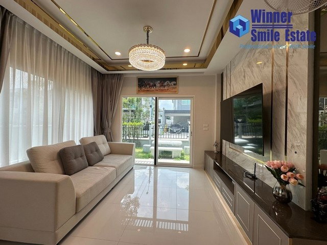 เช่าบ้านเดี่ยวใกล้เมกาบางนา Centro Bangna - Srinakarin เฟอร์ฯ ครบ หิ้วกระเป๋าเข้าอยู่ได้เลย