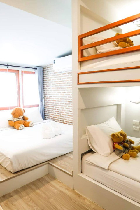 picture Hotel for sale, 8 rooms,  in the city Near tourist attractions in Chiang Mai, Convenient travel - SW001008 - 7/36