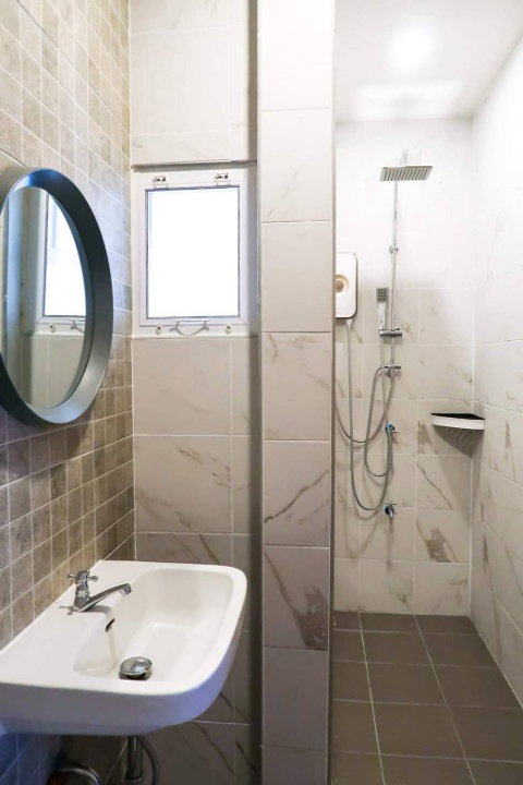 picture Hotel for sale, 8 rooms,  in the city Near tourist attractions in Chiang Mai, Convenient travel - SW001008 - 20/36