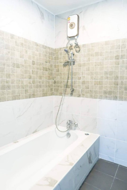 picture Hotel for sale, 8 rooms,  in the city Near tourist attractions in Chiang Mai, Convenient travel - SW001008 - 22/36
