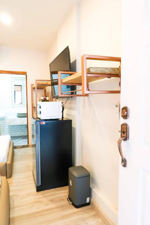 picture Hotel for sale, 8 rooms,  in the city Near tourist attractions in Chiang Mai, Convenient travel - SW001008 - 4/36
