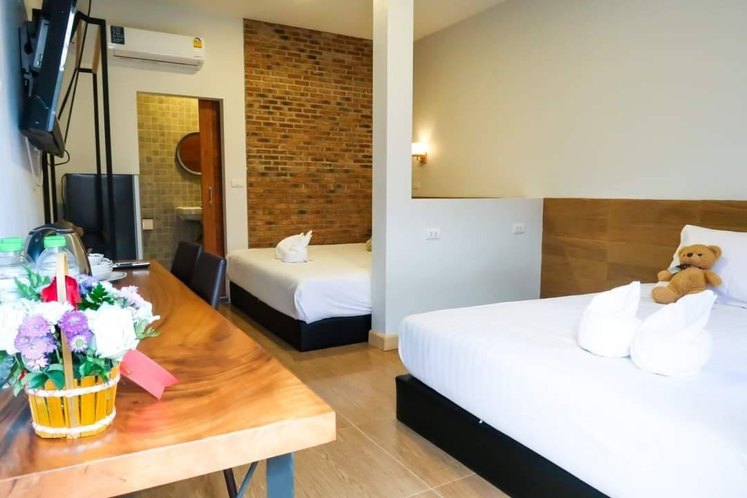 picture Hotel for sale, 8 rooms,  in the city Near tourist attractions in Chiang Mai, Convenient travel - SW001008 - 24/36