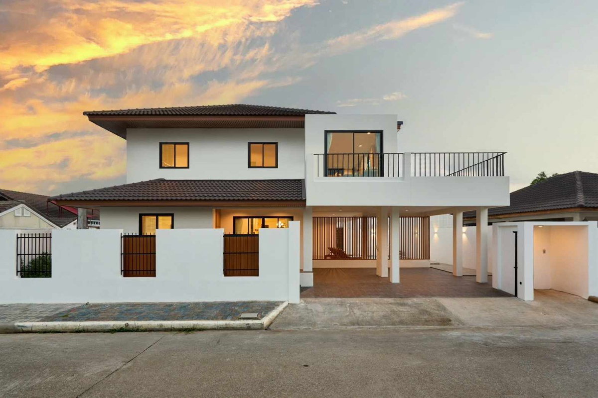 รูป ขาย บ้านเดี่ยว บ้านหรูพร้อมสระว่ายน้ำ 309 ตรม. 61 ตร.วา บ้านโครงการติดถนนวงแหวนรอบ 2 ใกล้ Big C แม่เหียะ ใกล้โรงเรียน สารสาสน์วิเทศล้านนา - รูปที่ 1/11