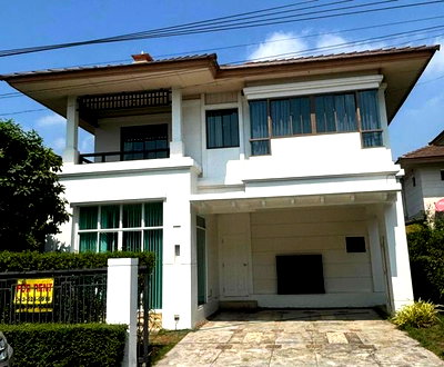 Houses for rent Samut Prakarn : 2-story detached house for rent, Setthasiri Bangna KM 7, Lat Phrao 15, ready to move in. If interested, contact Line @goodmanpro or call 0999029192.