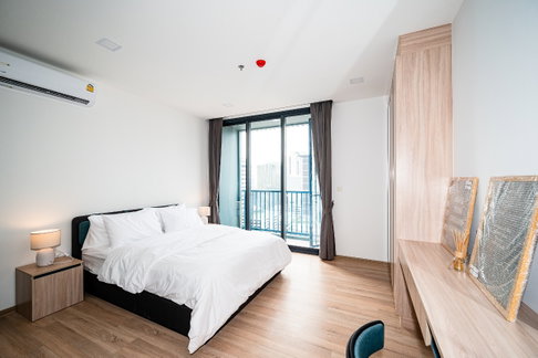 ให้เช่า  คอนโด เอ๊กซ์ที พญาไท **สวยดูดี**  ที่ Line: @Homefinder