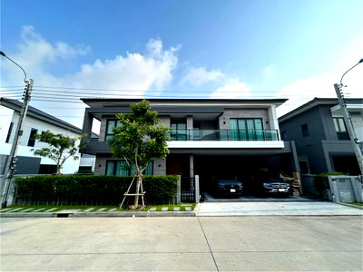 Houses for rent Samut Prakarn : The city bangna new project, new house with furniture. in, ready to move in. If interested, contact Line @goodmanpro or call 0999029192.