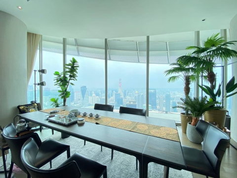 LTHC10420–Magnolias Ratchadamri Boulevard FOR RENT size 321 Sq.m. 4 beds 4 baths Near BTS Ratchadamri Station ONLY 600K/Month
