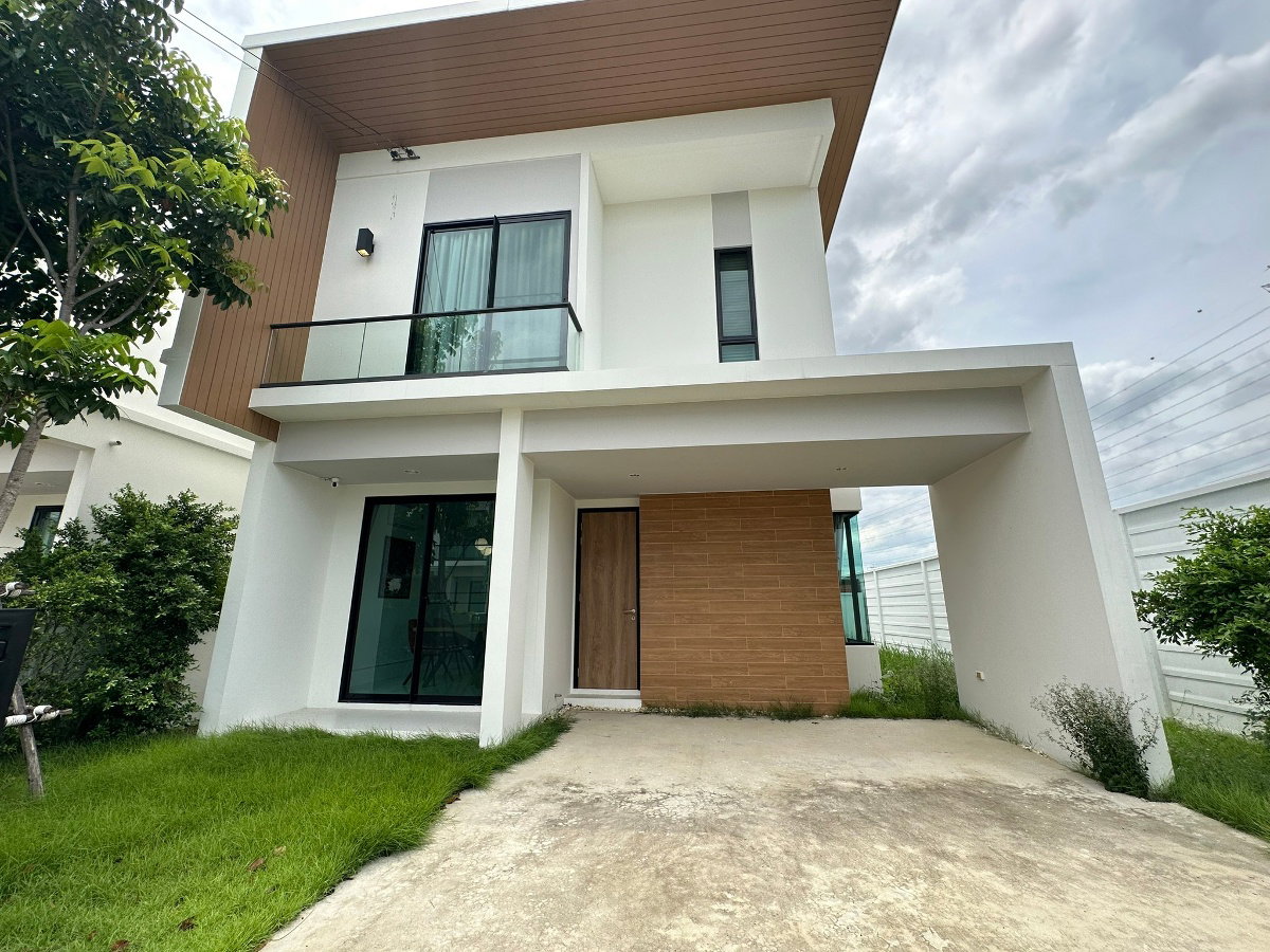 ให้เช่าบ้านเดี่ยว 3 ห้องนอน โคโม่ เบียงก้า บางนา (RT-01)