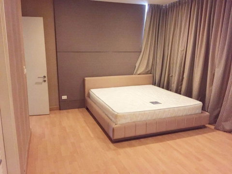 เช่าคอนโด ณุศาศิริ แกรนด์ : Nusasiri Grand (ST-02)