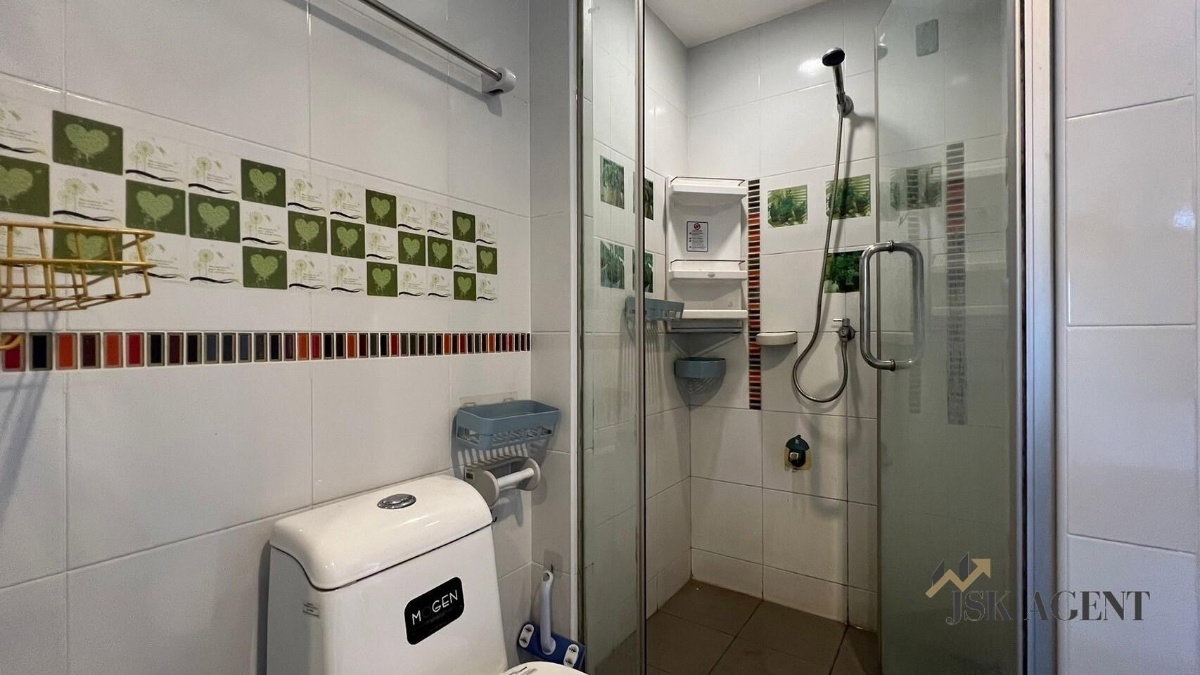รูป ขาย !! ออกัสท์คอนโด เจริญกรุง 80   2 ห้องนอน 1 ห้องน้ำ 1 ห้องรับแขก 1 ห้องครัว  ชั้น 7 อาคาร A   - รูปที่ 9/19