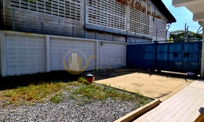 บ้านเดี่ยว ถนนสุขุมวิท : LTH10025 – House in Sukhumvit 71 Suitable For Home Office size 54 sq.w. Near BTS Pra khanong Station PRICE ONLY 17.5 MB