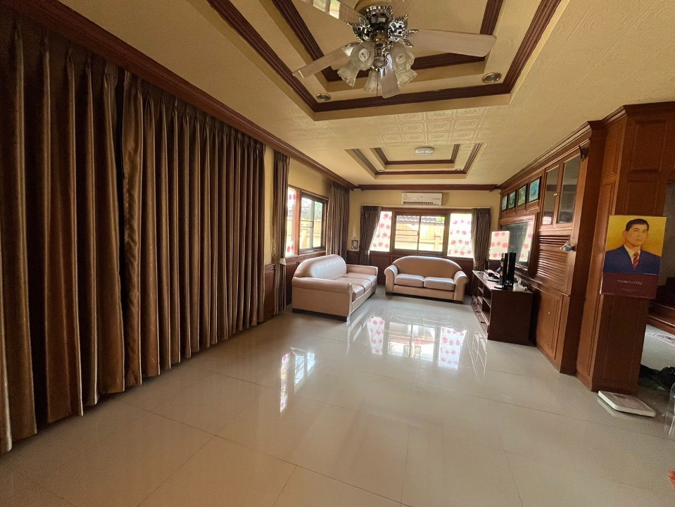 รูป ขายบ้านพร้อมเฟอร์นิเจอร์ ในโครงการ หน้าคลับเฮ้าส์ เดินทางเข้าเมืองสะดวกสบาย - SW001068 - รูปที่ 2/18