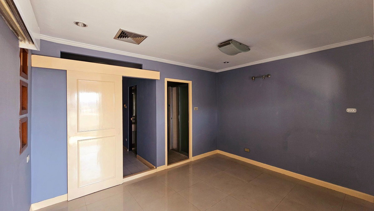 picture for sale condo Country Complex C Condominium (S03-0822) - 15/18