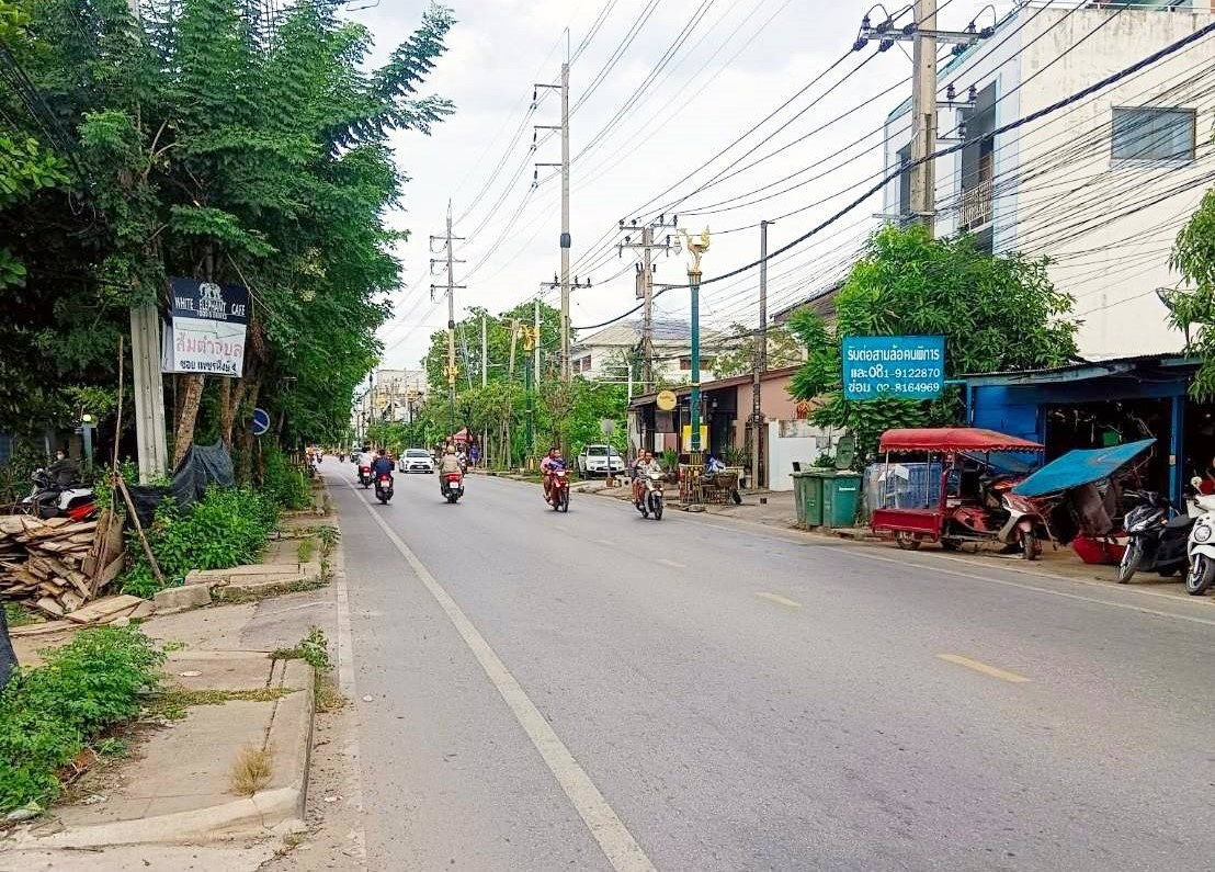 รูป ขายที่ดินติดถนน ระหว่าง ซ.เพชรหึงษ์ 1 และ 6 เนื้อที่ 4-1-31 ไร่ เหมาะลงทุนทางธุรกิจ - รูปที่ 8/11