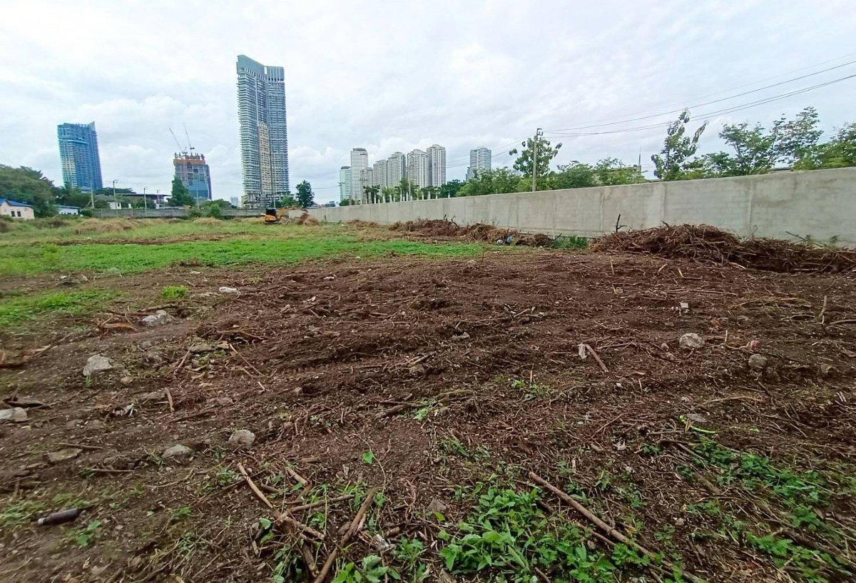 รูป ขายที่ดินติดถนน ระหว่าง ซ.เพชรหึงษ์ 1 และ 6 เนื้อที่ 4-1-31 ไร่ เหมาะลงทุนทางธุรกิจ - รูปที่ 5/11