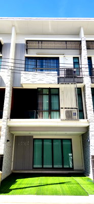 ทาวน์โฮมให้เช่า : ให้เช่าคอนโด  Townhome Plex Bangna พร้อมเข้าอยู่สนใจติดต่อ Line @goodmanpro หรือ โทร 0999029192