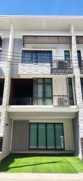 ให้เช่าคอนโด  Townhome Plex Bangna พร้อมเข้าอยู่สนใจติดต่อ Line @goodmanpro หรือ โทร 0999029192