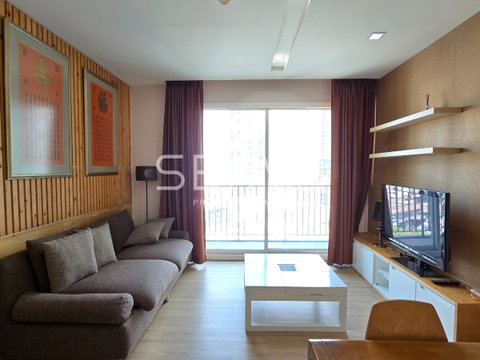 Nice Room 2 Beds 2 Baths with Bathtub High Fl. 10+  Good Location BTS Thong Lo  150 m. at Siri at Sukhumvit Condo / For Rent