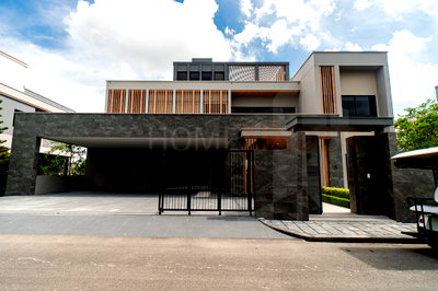 ขายบ้านเดี่ยว : Lake Legend Bangna-Suvarnabhumi 4 bedrooms, for sale
