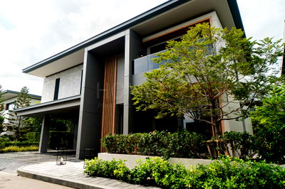ขายบ้านเดี่ยว : Lake Legend Bangna-Suvarnabhumi 4 bedrooms, for sale
