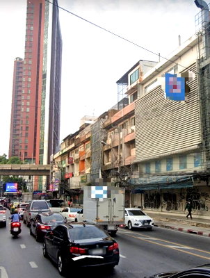 เช่าพื้นที่ขายของ เขตวัฒนา : LTHC10485–Commercial Spaces on Prakanong-Sukhumvit 71 FOR RENT in Prakanong size 820 Sq.m. Near BTS Prakanong station ONLY 150k/month