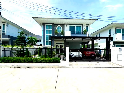 ขายบ้านเดี่ยว : ขายบ้านเดี่ยวสวยหรูแถมเฟอร์ทั้งหลัง ม.ศุภาลัยวิลล์ ศรีราชา, ชลบุรี