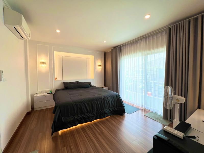 รูป ขายบ้านเดี่ยวสวยหรูแถมเฟอร์ทั้งหลัง ม.ศุภาลัยวิลล์ ศรีราชา, ชลบุรี - รูปที่ 8/20