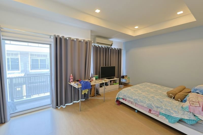 รูป ขายทาวน์โฮมหลังใหญ่ ม.ไฟน์เนสทาวน์ ศรีราชา, ชลบุรี - รูปที่ 8/18