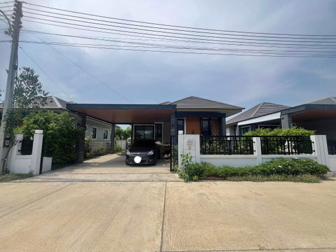 ขายบ้านในโครงการ Charisma Ville ใกล้โรงเรียนนานาชาติหลายแห่ง - SW001134