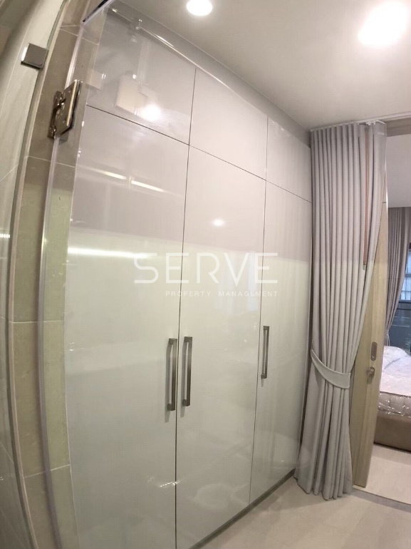 รูป 🔥35K🔥- สตูดิโอ กั้นห้องเป็นสัดส่วน ห้องใหญ่ แต่งสวยมาก วิวสวน คอนโดเชื่อมต่อเข้า BTS เพลินจิต ที่ Noble Ploenchit / ให้เช่าคอนโด - รูปที่ 9/13