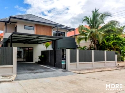 Houses for sale Hang Dong Post Office : Baan Rung Arun - Hang Dong, 4 beds, 4 baths, 185 sq.m., (ID:085PS)