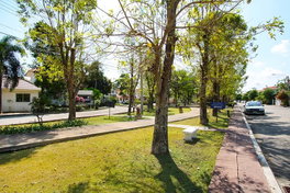 รูป Maneerin Park - รูปที่ 3/4