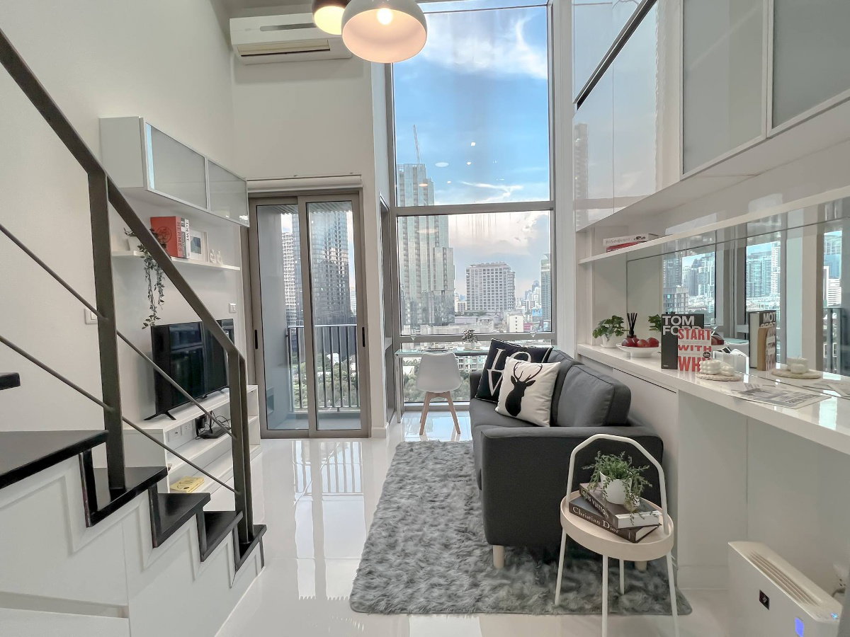 picture #K116  For rent  Ideo Morph 38 Pet Friendly ✨  - 5/8