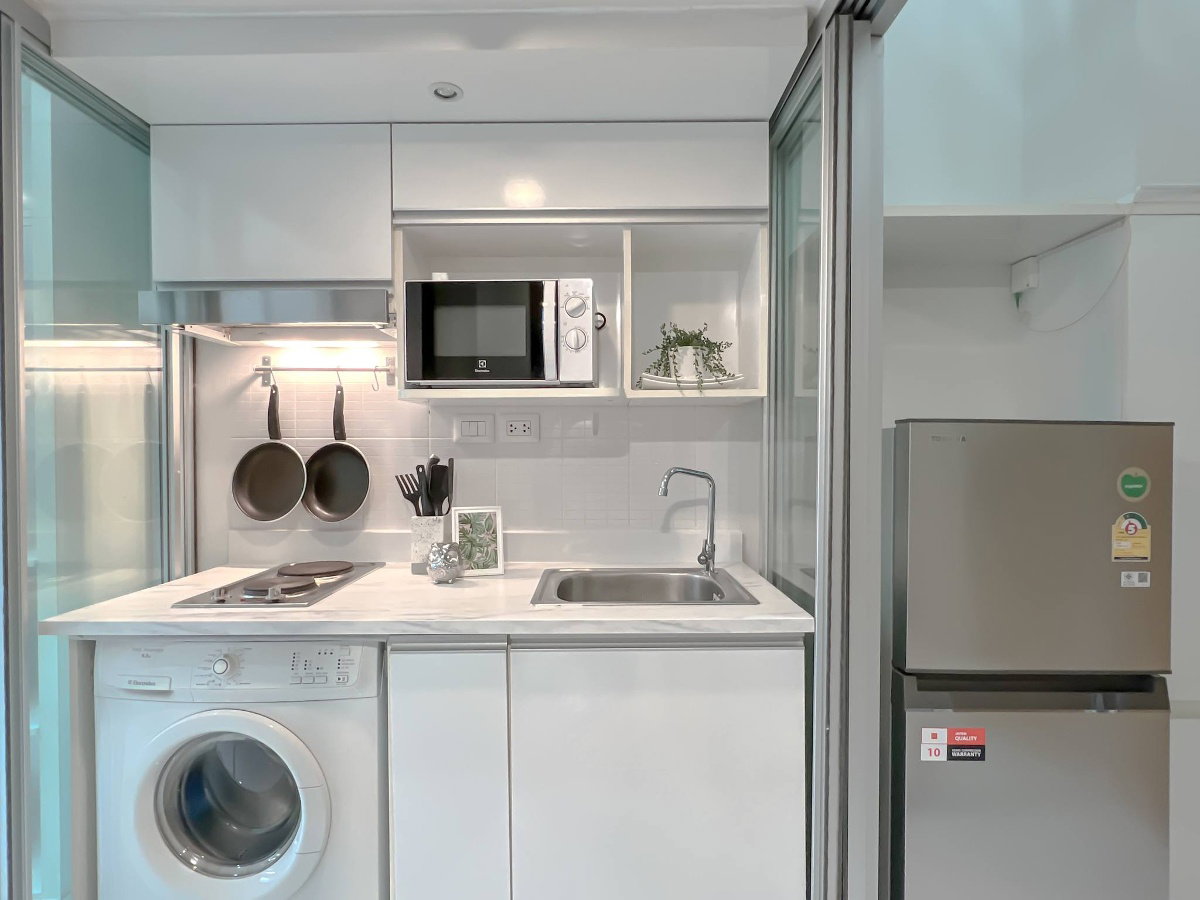 picture #K116  For rent  Ideo Morph 38 Pet Friendly ✨  - 7/8