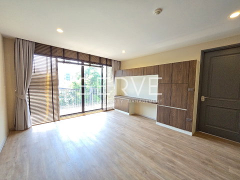 2 Beds 90.15 Sq.m. Good Location Close To BTS Ploenchit at Noble Above Wireless Ruamrudee Condo / For Sale