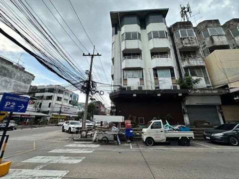 ขายตึกศรีราชา 2 คูหา หัวมุม ทำเลทอง โซนศรีราชานคร