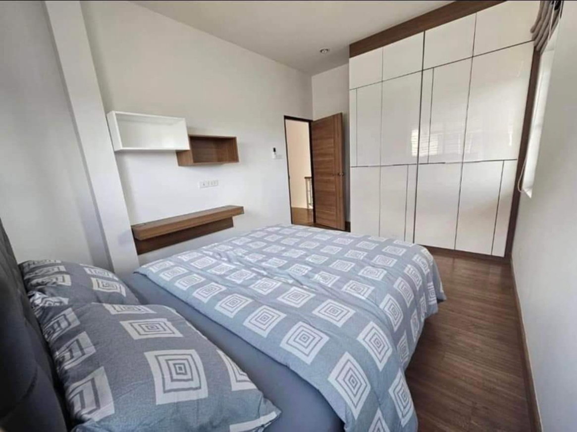 รูป  🏠📌 ปล่อยเช่า บ้าน โครงการ ล้านนา เมอริเดียน  💵 33,000 บาท / เดือน - รูปที่ 26/40