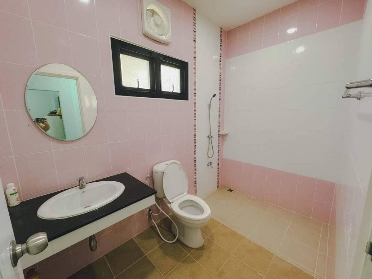 รูป ให้เช่า บ้านอยู่สราญ โครงการ4 พร้อมอยู่ 18,000 บาท - รูปที่ 9/16