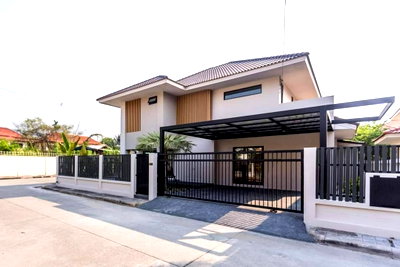 Houses for sale Hang Dong Post Office : 4 Bedroom 4 Bathroom pool villa for sale at Rung Aroon 3, Hang Dong