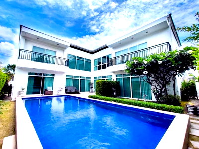 Houses for sale Bangkok : LTH10515- House FOR SALE in Ramkhamhang Soi 9 size 126 Sq.w. 4 beds 5 baths Near Airport Rail link Price ONLY 69Mb
