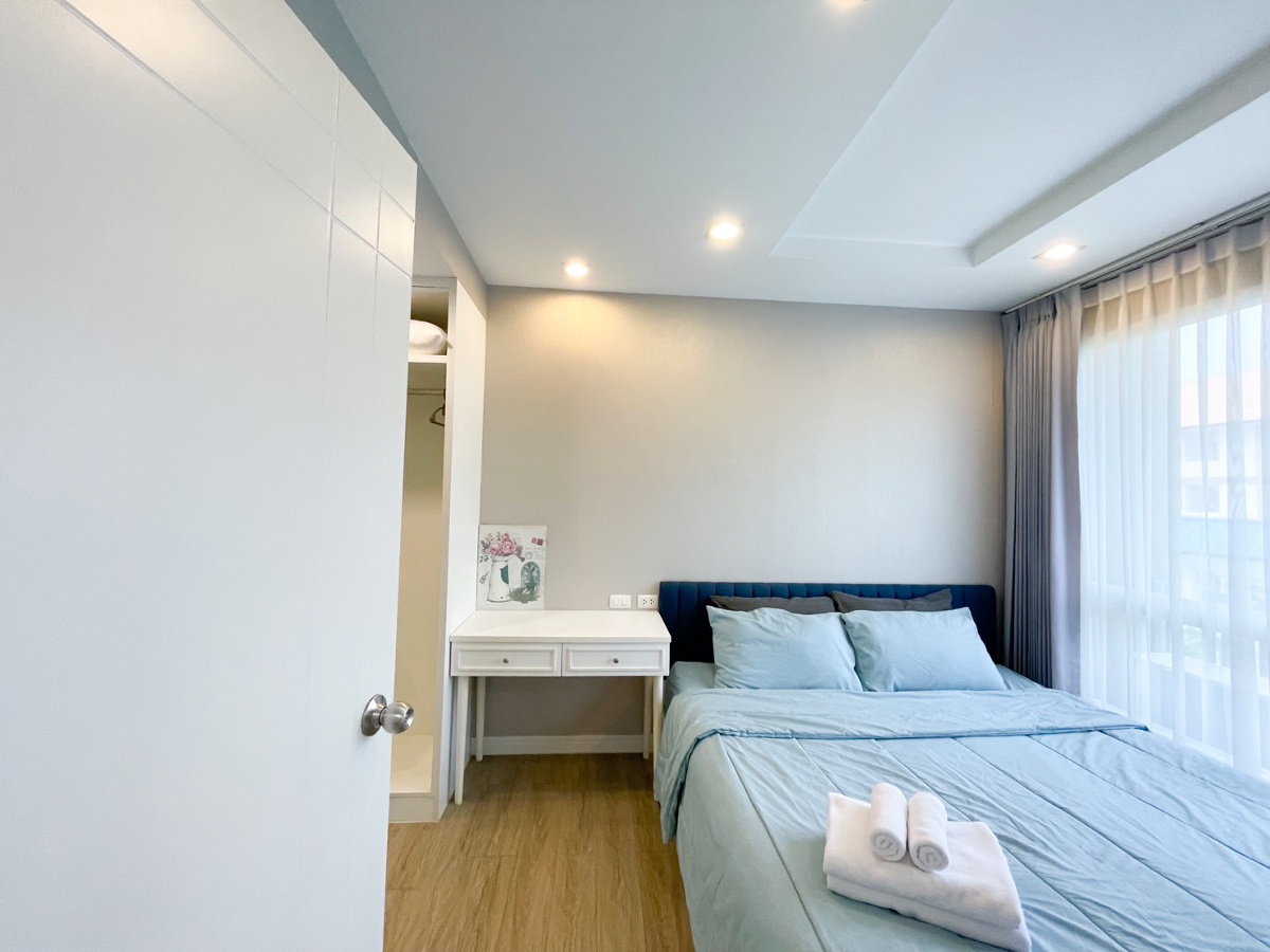 รูป ขายคอนโด เดอะ บลูเอ็กซ์ คอนโดมิเนียม บางแสน 081-654-9151 ห้องสวยมาก - รูปที่ 6/9