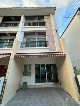 ให้เช่าทาวน์เฮาส์หมู่บ้านบ้านกลางเมืองสาทร-ตากสิน 2 พร้อมเข้าอยู่สนใจติดต่อ Line @goodmanpro หรือ โทร 0999029192