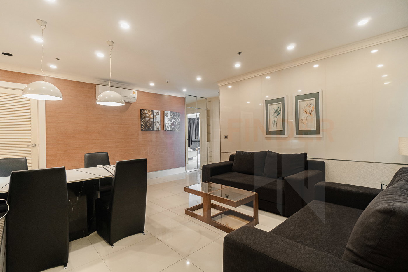 รูป Master Centrium Condominium 2 bedrooms, for rent - รูปที่ 1/11