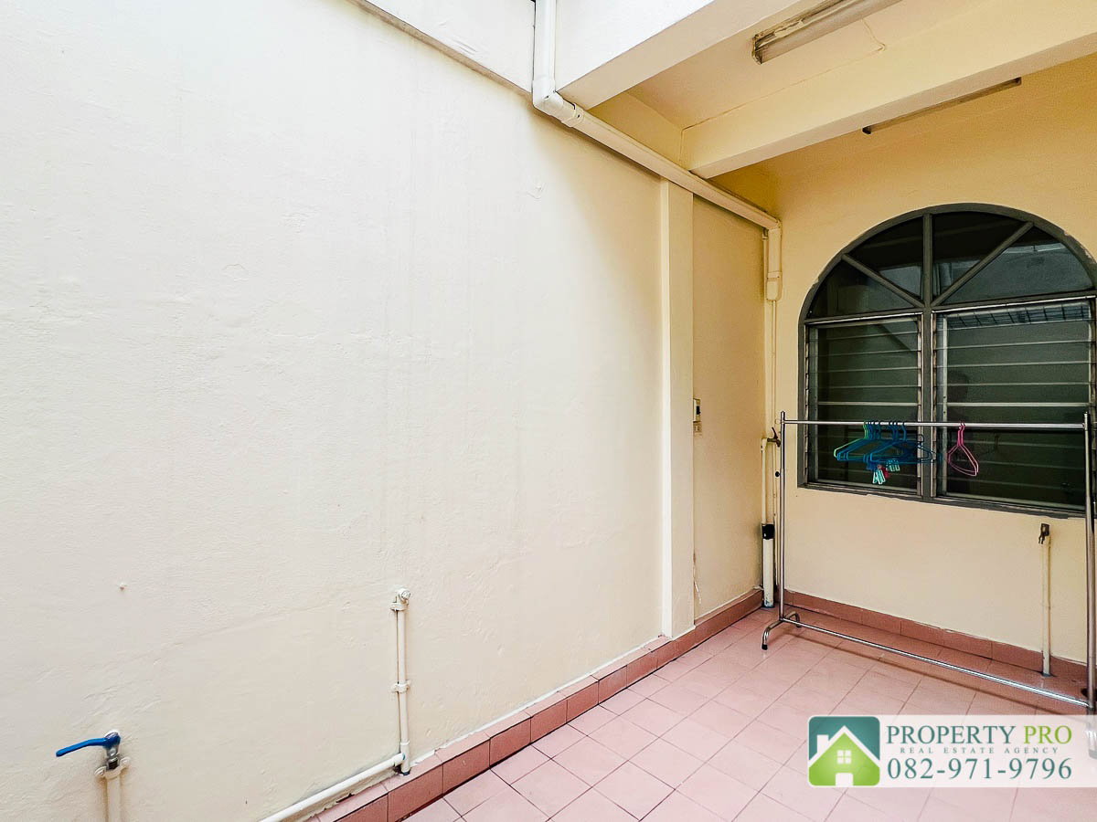 picture TownHouse for Sale Asoke Villa Ratchadaphisek Soi 3, 3 Bedroom 22 sqw 92 sqm good location Near MRT Rama 9, Huaikhwang, Din Daeng : VW24S-002  - 7/19