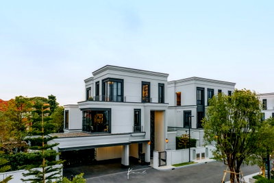 ขายบ้านเดี่ยว : ด่วน !! ขาย MALTON GATES KRUNGTHEPKREETHA TYPE S ทิศใต้ตามฮวงจุ้ย ราคาดีมาก !!!