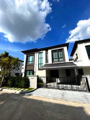 Houses for rent Samut Prakarn :  single house Grande Pleno Sukhumvit Bangna, ready to move in. If interested, contact Line @goodmanpro or call 0999029192.